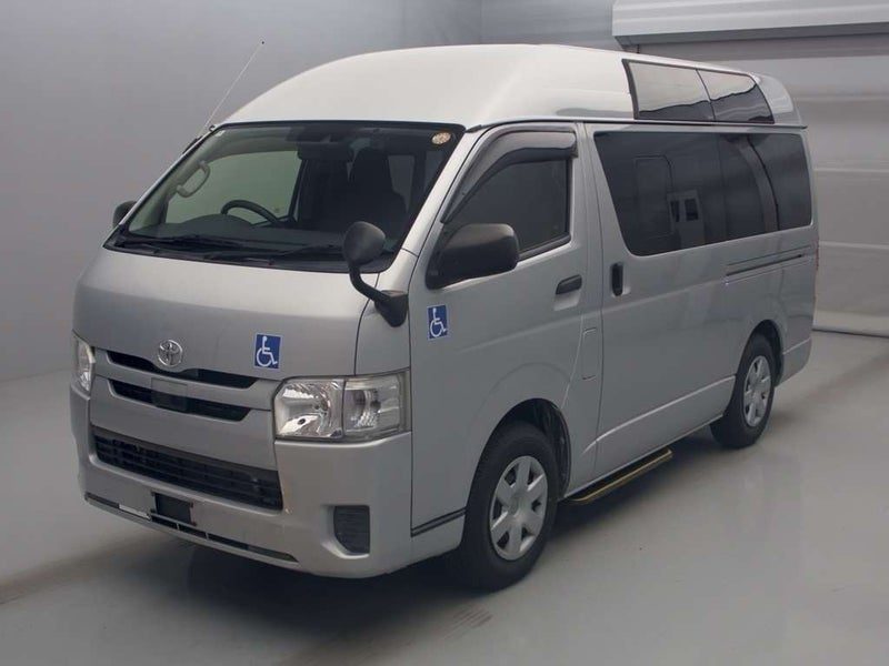 2019 Toyota Hiace Mobility Wheel Chair, photo 2