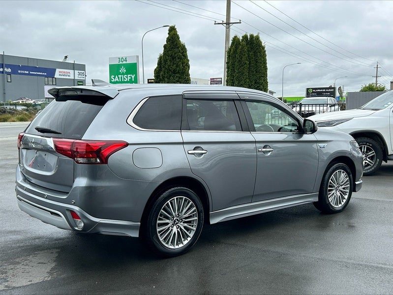 2020 Mitsubishi Outlander PHEV, photo 3