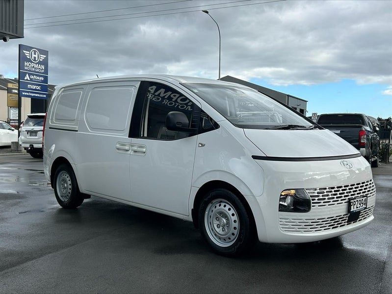 2022 Hyundai Staria Load 2.2DT/8AT, photo 2