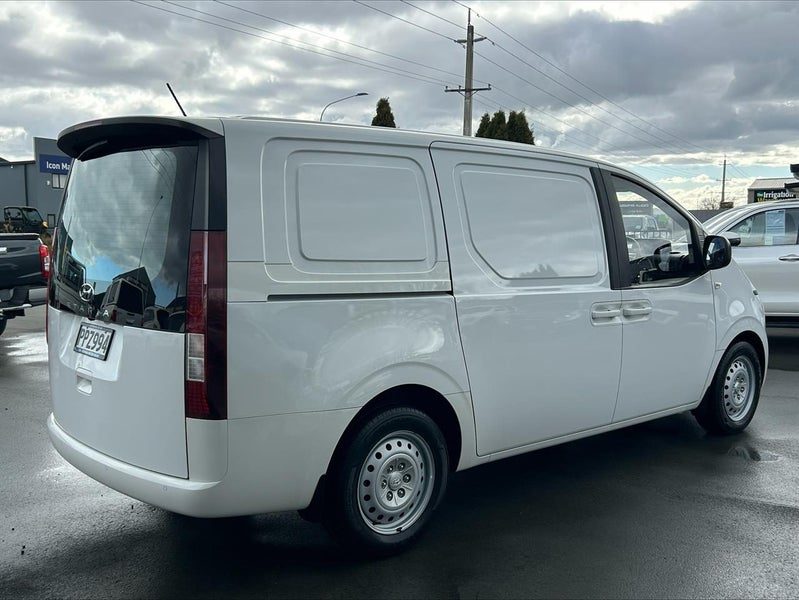 2022 Hyundai Staria Load 2.2DT/8AT, photo 3