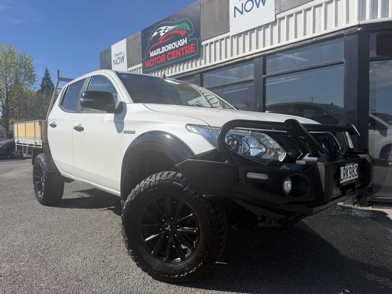 2018 Mitsubishi Triton DC Glsb 2.4D/4WD/5AT