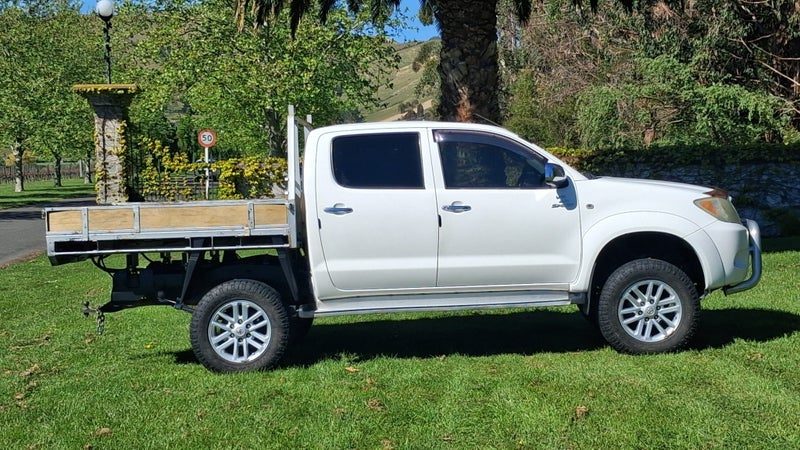 2005 Toyota Hilux 4.0P 4WD SR5 DCU 5A Flat Deck, photo 3