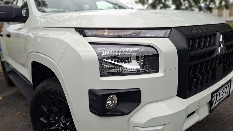 2025 Mitsubishi Triton GLX, photo 2