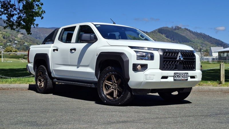 2026 Mitsubishi Triton GLX 4WD - SUPER DEMO!