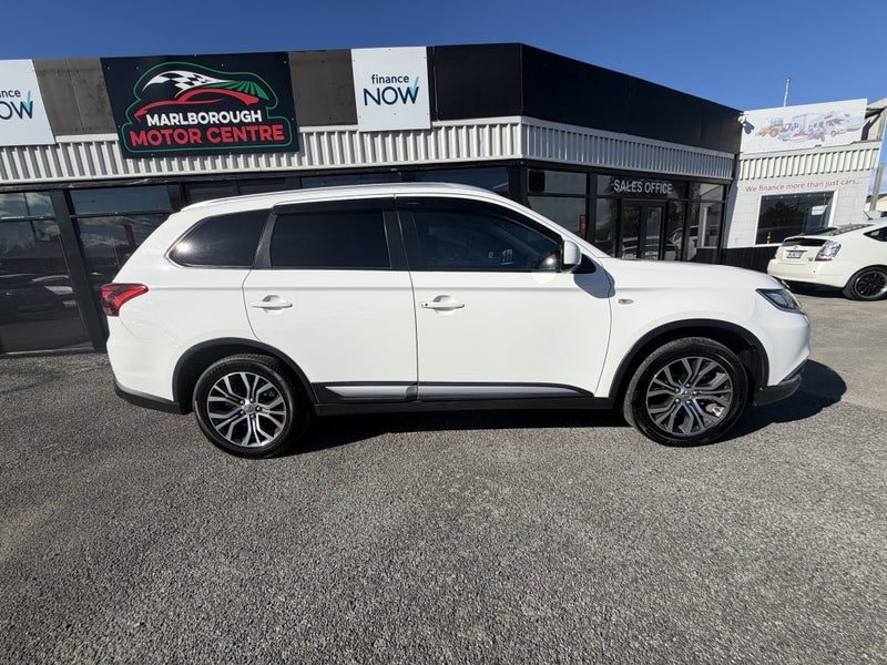 2017 Mitsubishi Outlander LS 2.4P/4WD/CVT, photo 2