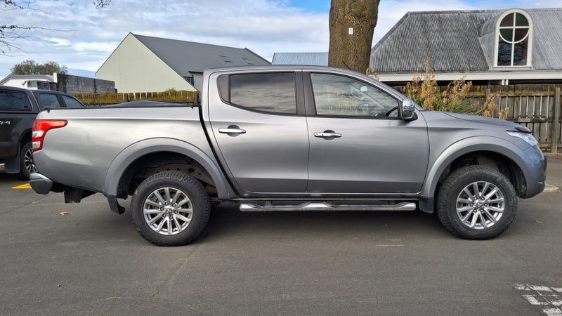 2015 Mitsubishi Triton D/cab GLS 2.4D/4WD/5, photo 3