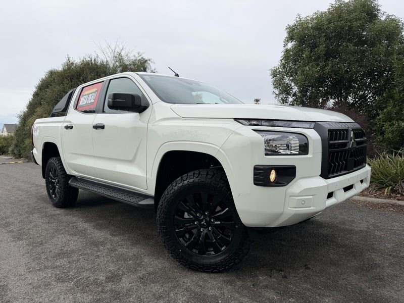 2026 Mitsubishi Triton GLX, main photo