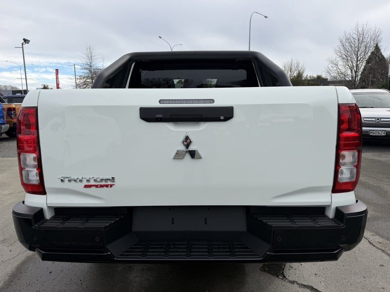 2026 Mitsubishi Triton GLX, photo 3