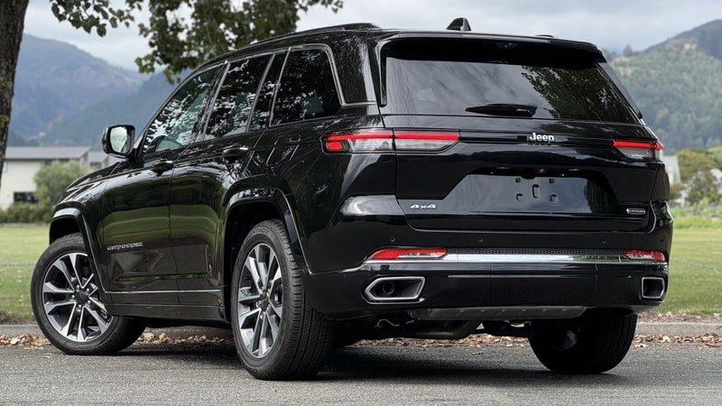 2026 Jeep Grand Cherokee Overland 5 4x4, photo 2