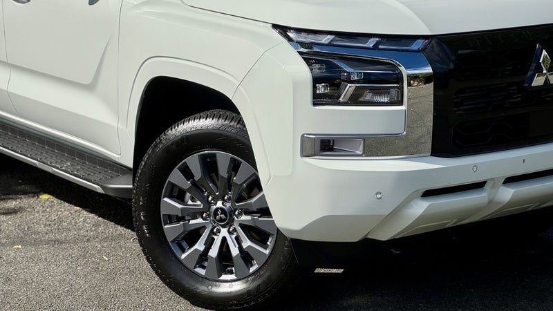 2026 Mitsubishi Triton GLXR 4WD - In stock now, photo 2
