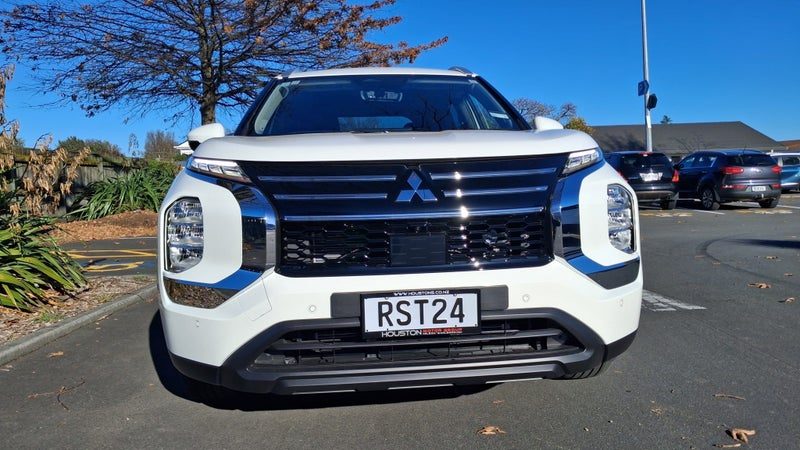 2026 Mitsubishi Outlander 2.5P LS 4WD CVT, photo 2