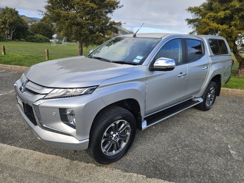 2019 Mitsubishi Triton DC VRX 4WD 6AT 2.4D, photo 2