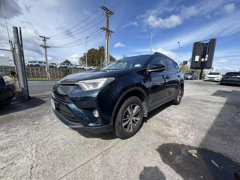 2017 Toyota RAV4 GXL, photo 3