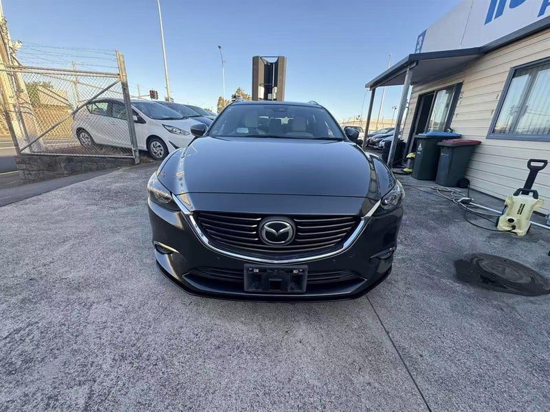 2017 Mazda Atenza XD, photo 2