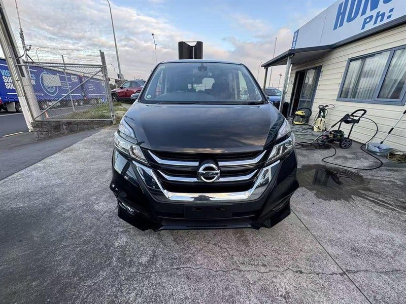 2017 Nissan Serena Highway Star, photo 2