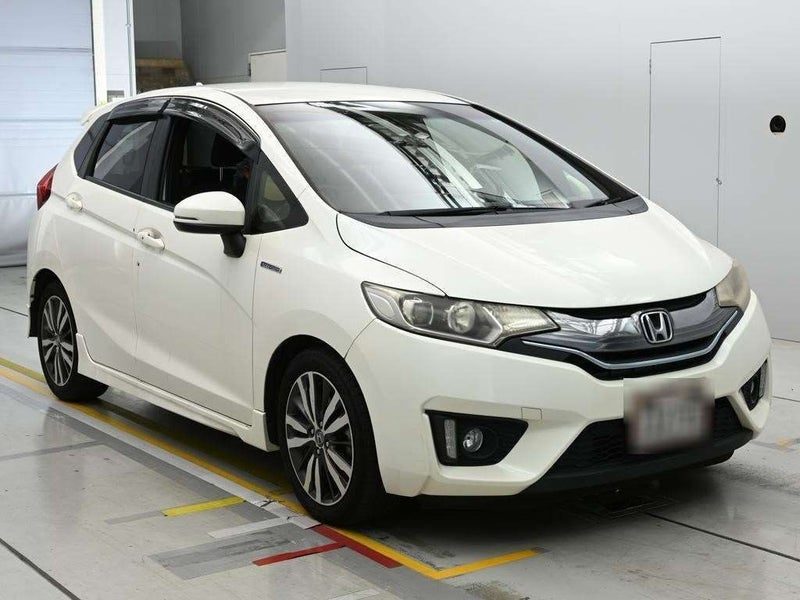 2014 Honda Fit HYBRID S PACKAGE