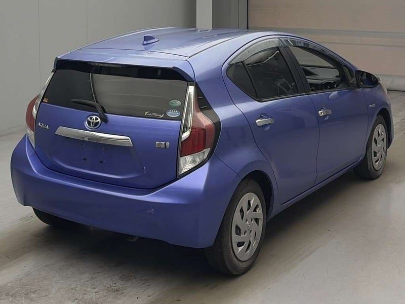 2016 Toyota Aqua Hybrid - LOW KMS - FACELIFT MODEL, photo 2