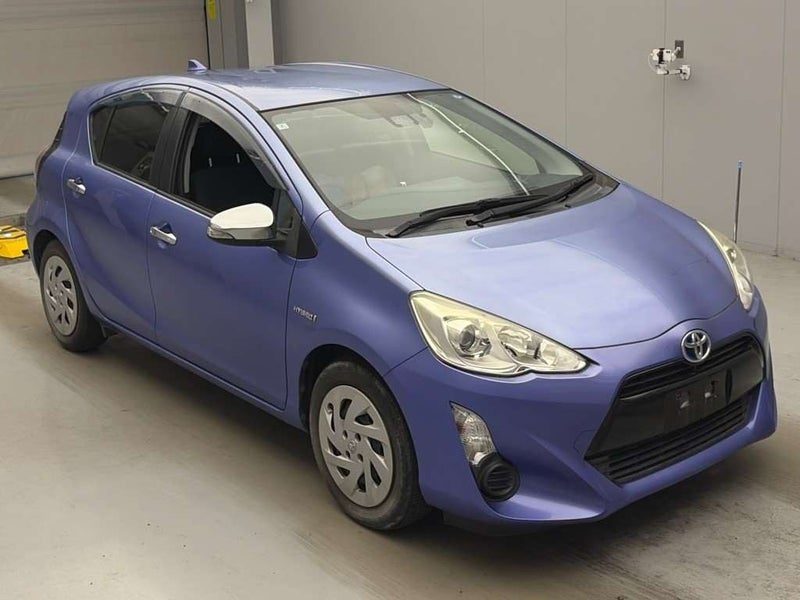 2016 Toyota Aqua Hybrid - LOW KMS - FACELIFT MODEL, photo 3