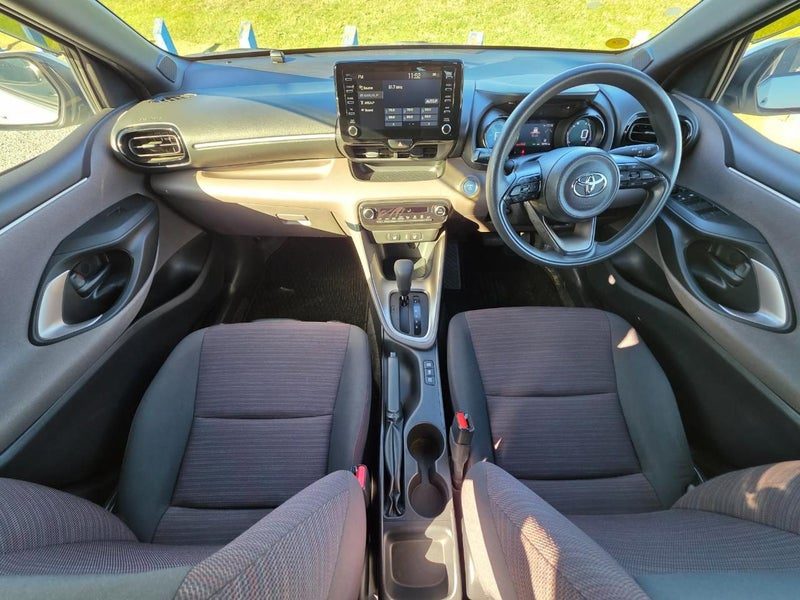 2020 Toyota Yaris G, photo 2