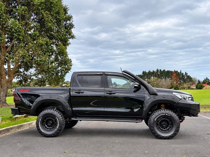 2016 Toyota Hilux SR5 LIMITED 4X4 BEAST, photo 3