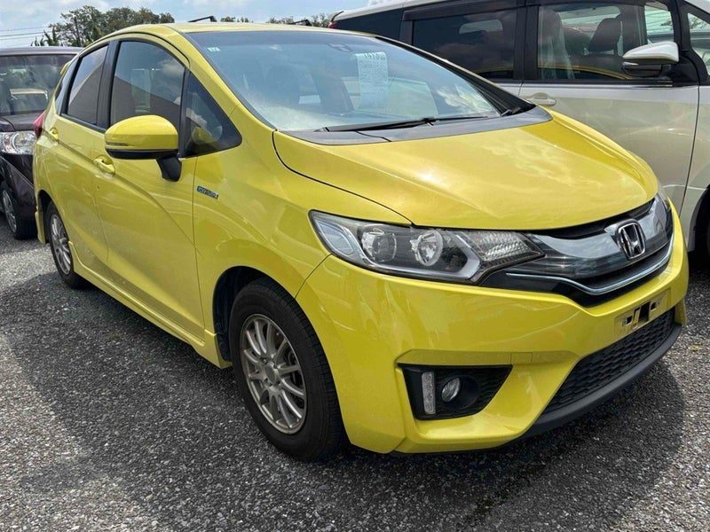 2013 Honda Fit 1.5ltr SPORT **CRUISE- HYBRID **