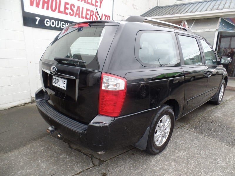 2013 Kia Carnival EX 8 Seater, photo 3