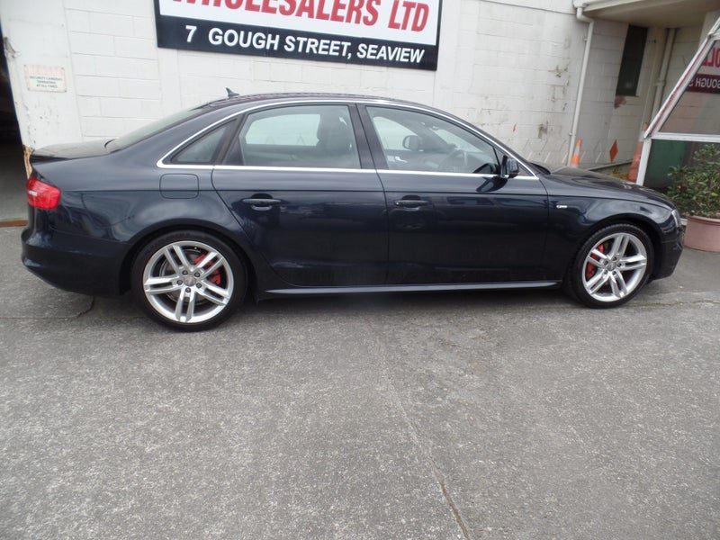 2012 Audi A4 Quattro TFSi S-Line, photo 2
