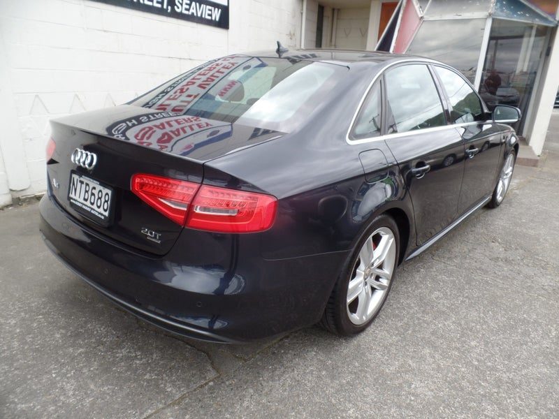 2012 Audi A4 Quattro TFSi S-Line, photo 3