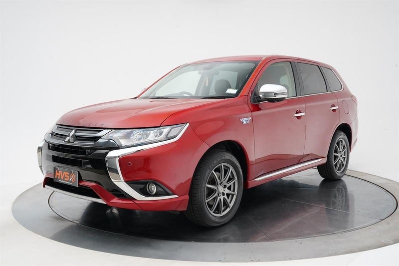 2015 Mitsubishi Outlander G 5 Seater, photo 3