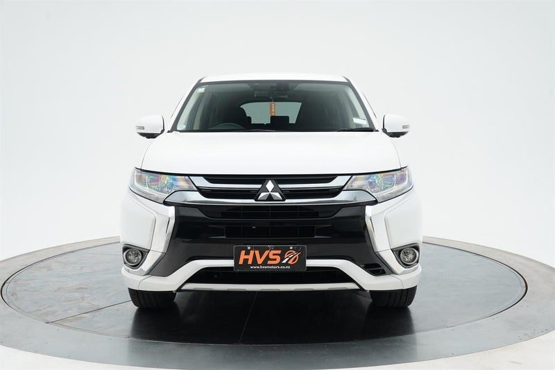 2015 Mitsubishi Outlander G 5 Seater, photo 2