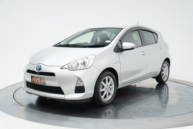 2012 Toyota Aqua S Push Start, photo 3