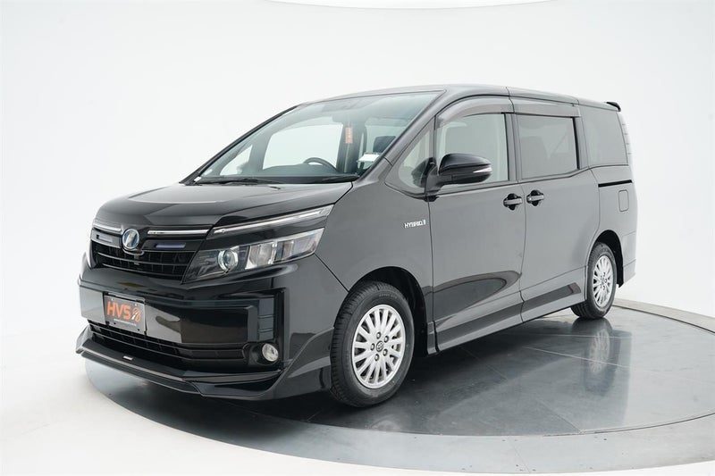 2014 Toyota Voxy HYBRID V, photo 3