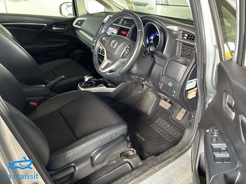2013 Honda Fit Hybrid L, photo 3
