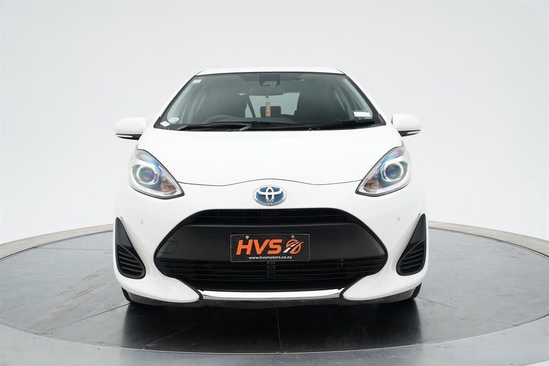 2021 Toyota Aqua Hybrid S Facelift, photo 2