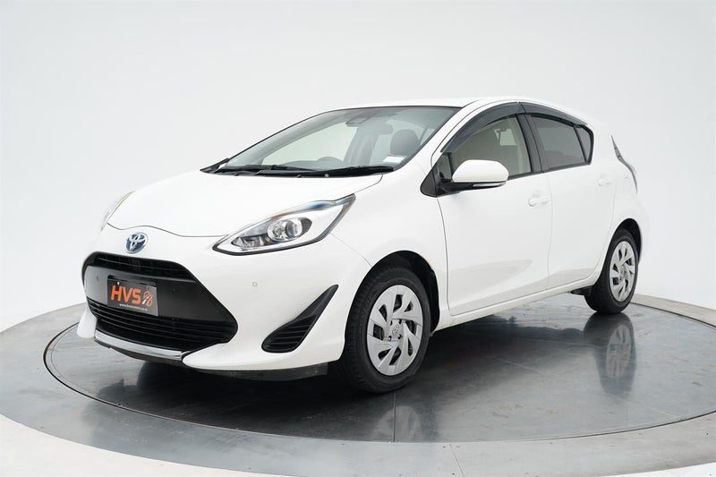 2021 Toyota Aqua Hybrid S Facelift, photo 3
