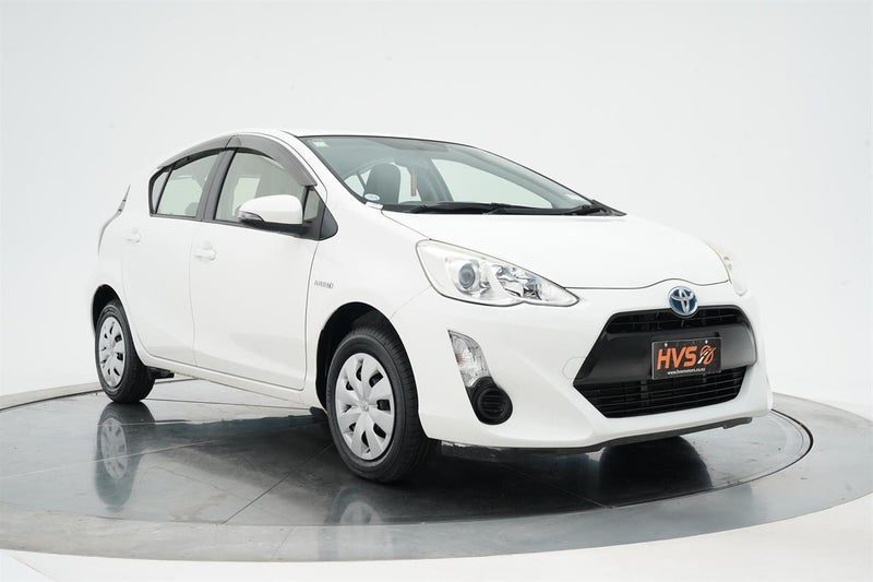 2015 Toyota Aqua Hybrid L