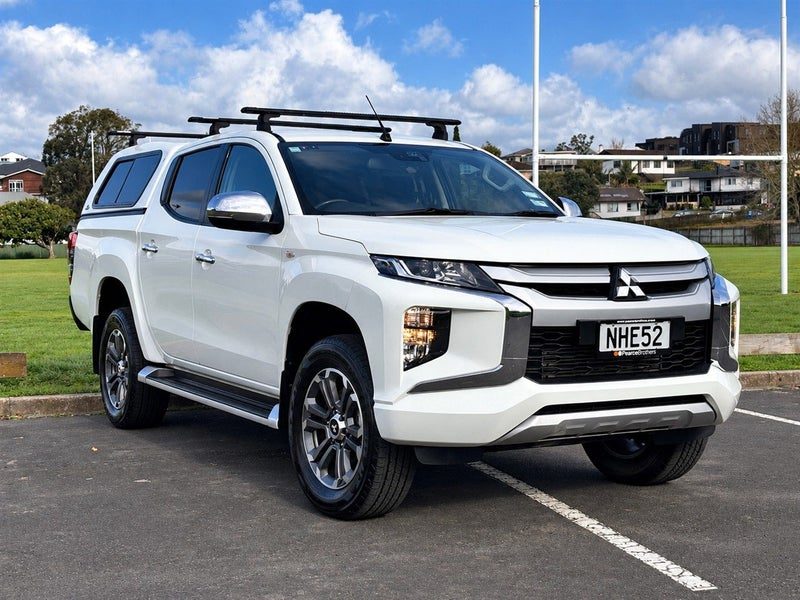 2021 Mitsubishi Triton 4X4 GLXR AUTO TURBO DIESEL, photo 2