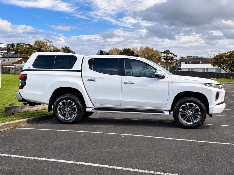 2021 Mitsubishi Triton 4X4 GLXR AUTO TURBO DIESEL, photo 3
