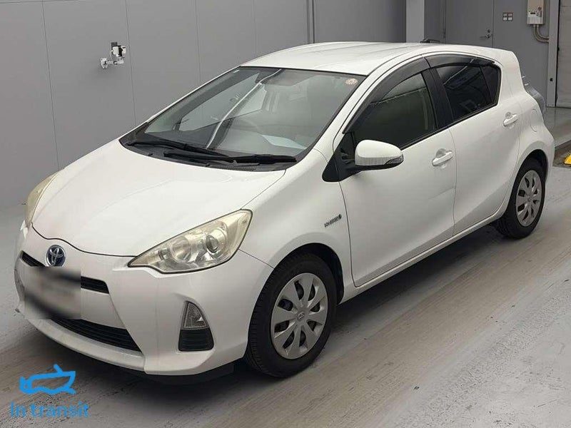 2013 Toyota Aqua S Push Start, photo 2