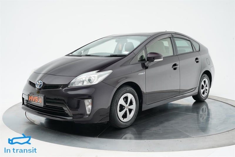 2013 Toyota Prius Hybrid S, photo 3