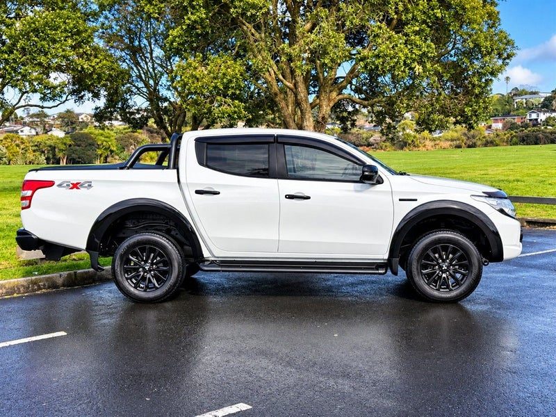 2018 Mitsubishi Triton GLSB 2.4 DIESEL 4WD MANUAL, photo 3