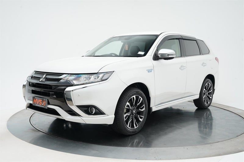 2015 Mitsubishi Outlander PHEV G 4WD, photo 3