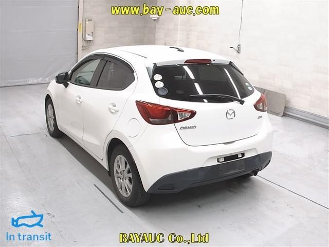 2015 Mazda Demio 13S Hatch Alloys, photo 3