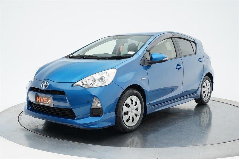 2013 Toyota Aqua S Push Start, photo 3
