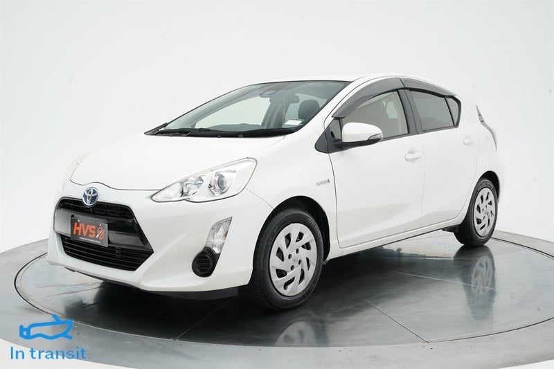 2016 Toyota Aqua S TSS Safety Sense, photo 3