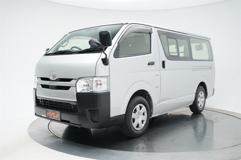 2020 Toyota Hiace 2.8TD 4 Door, photo 3