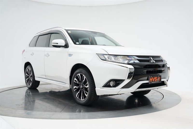 2015 Mitsubishi Outlander G 5 Seater