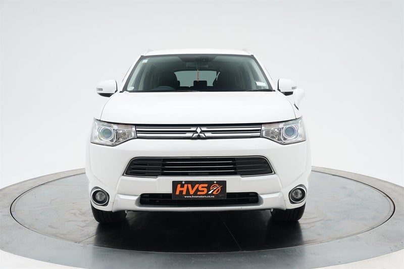 2014 Mitsubishi Outlander PHEV G 4WD, photo 2
