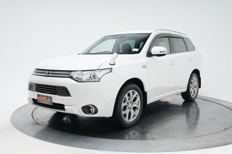 2014 Mitsubishi Outlander PHEV G 4WD, photo 3