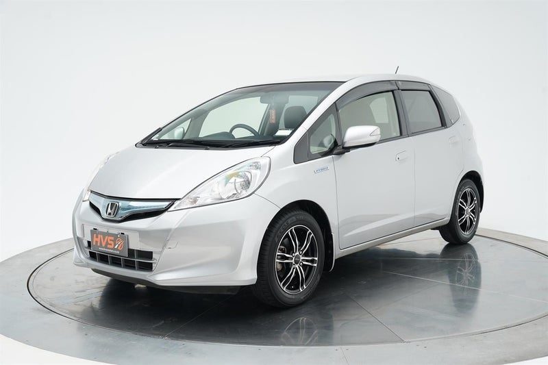 2013 Honda Fit 1.3L Hybrid Alloys, photo 3
